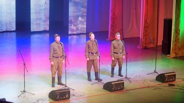 Евгений Куликов, Максим Дудоладов, Алексей Пархаев - Родимая земля