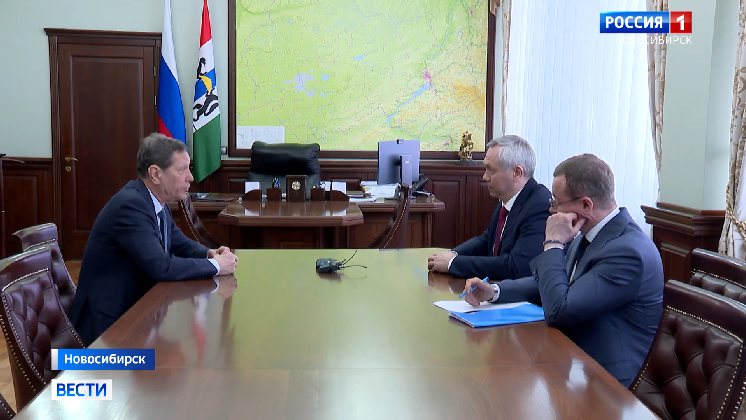 Александр Жуков и Андрей Травников обсудили федеральную поддержку проектов