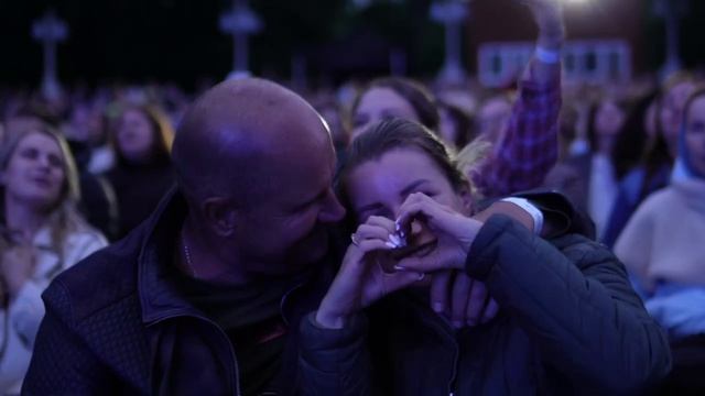 Любите слушать советские песни и музыку прошлых лет?