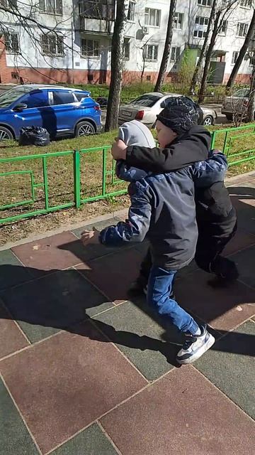 разборки мелких пацанов 1