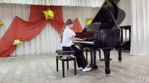 Сухотина Каролина