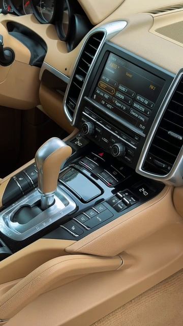 В продаже порш Каен