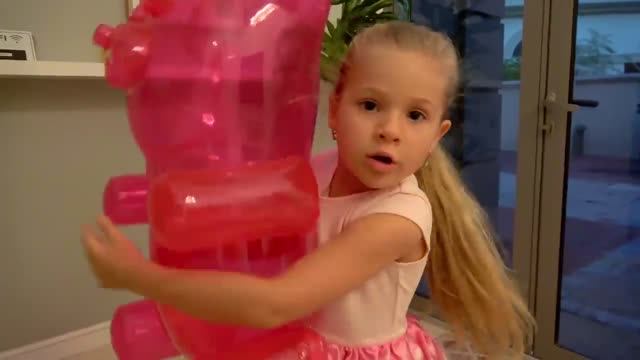 Диана и Рома выполняют задание в таинственном доме