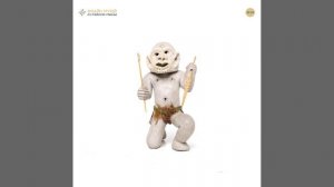 Фигурка воина из племени асаро (Папуа – Новая Гвинея)