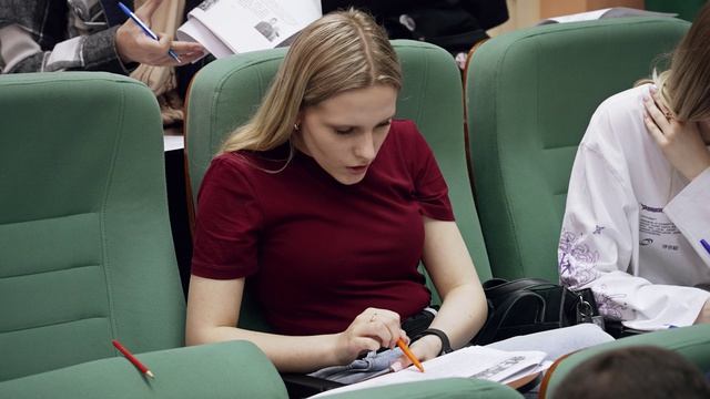 В БрГУ написали Диктант Победы