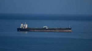 Первый танкер с СПГ тайно проскочил Ормузский пролив