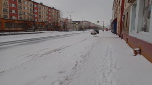 2026.04.28. Норильск вновь заваливает снегом и метель была днём.
