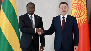 Садыр Жапаров и Председатель Совета министров Того Фор Эссозимна Гнассингбе провели переговоры