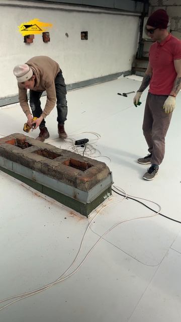 Монтаж ПВХ мембраны в узлах крыши👆