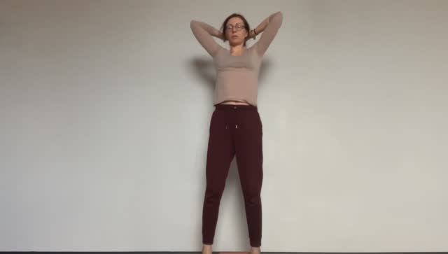 Йогатерапия для разжигания огня пищеварения для пожилых