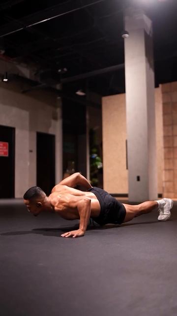 Взрывные отжимания от пола