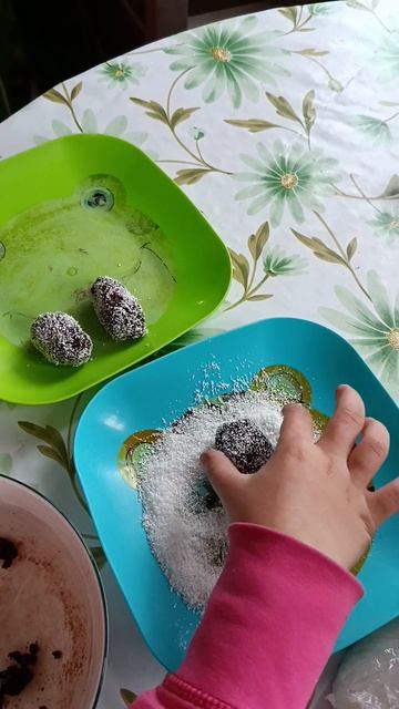 готовим конфетки из кероба  готовимвместе