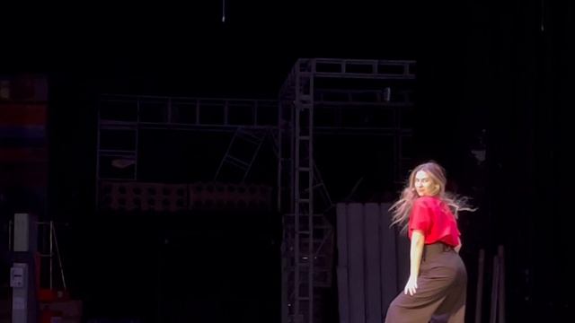 Репетиция. Смешная девчонка