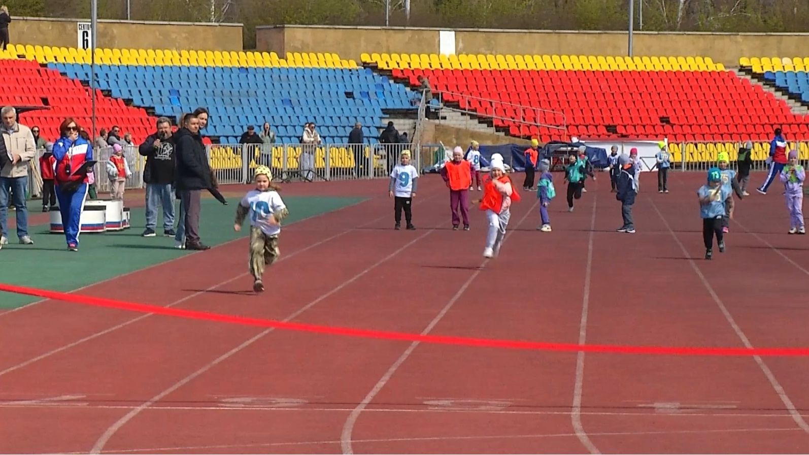 Время местное. Эфир:29-04-2026 - Детская легкоатлетическая эстафета