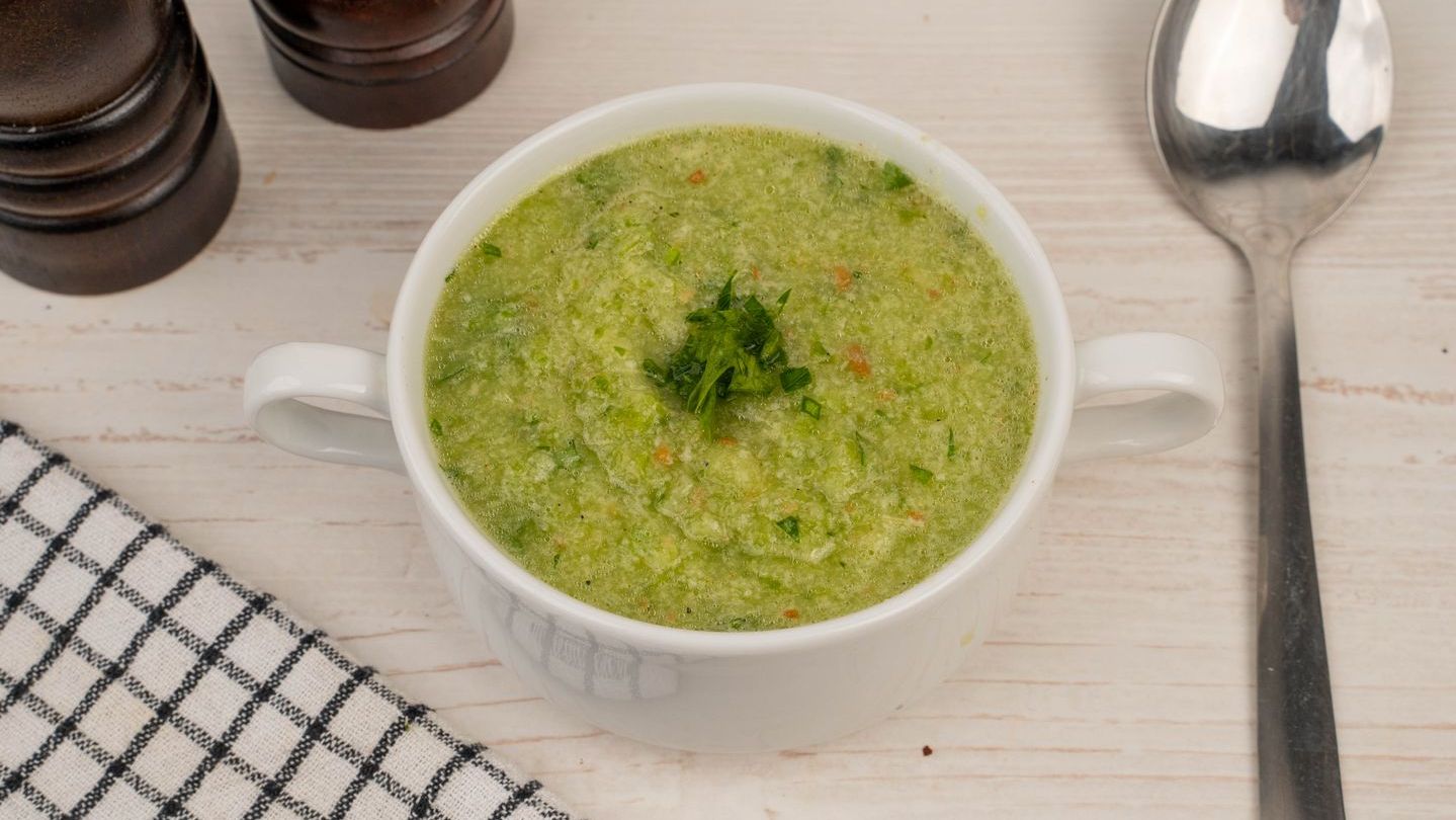 Ароматный зеленый гаспачо