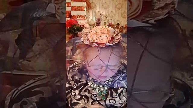 Юрий Николаенко, как это быть антивойнистом и петь песни ВОВ? бандеровцы отрицают что они бандеровцы