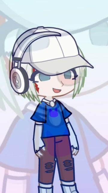 Девочка танцует.