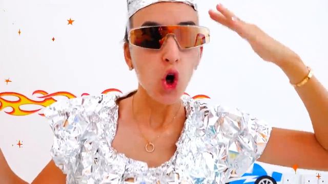 Влад и Никита играют с игрушками - Сборник видео для детей