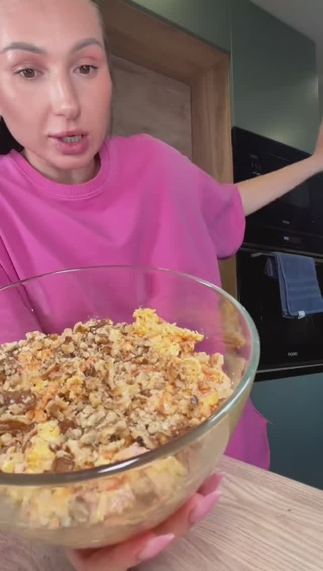 Сытный и очень вкусный салат 