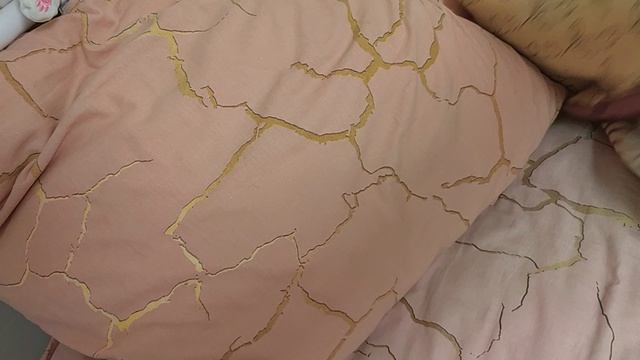 Собрала комплект постельного белья.