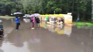 Дождь дискотеке не помеха