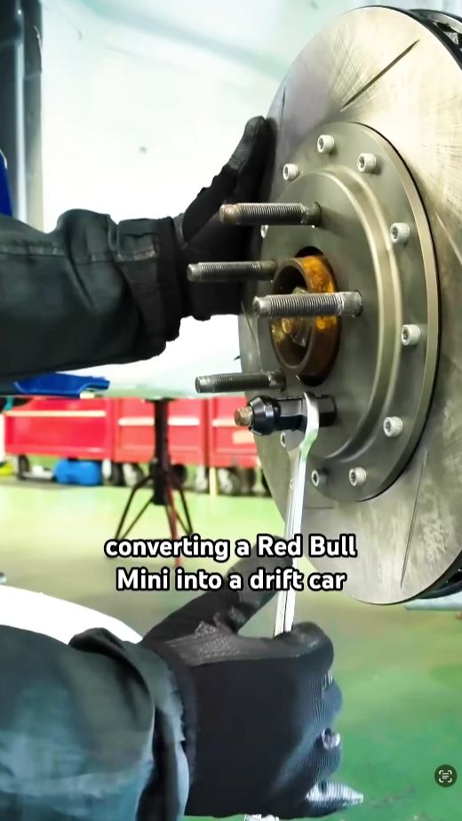 Собираем машину 🎨 (РедБулл | RedBull)