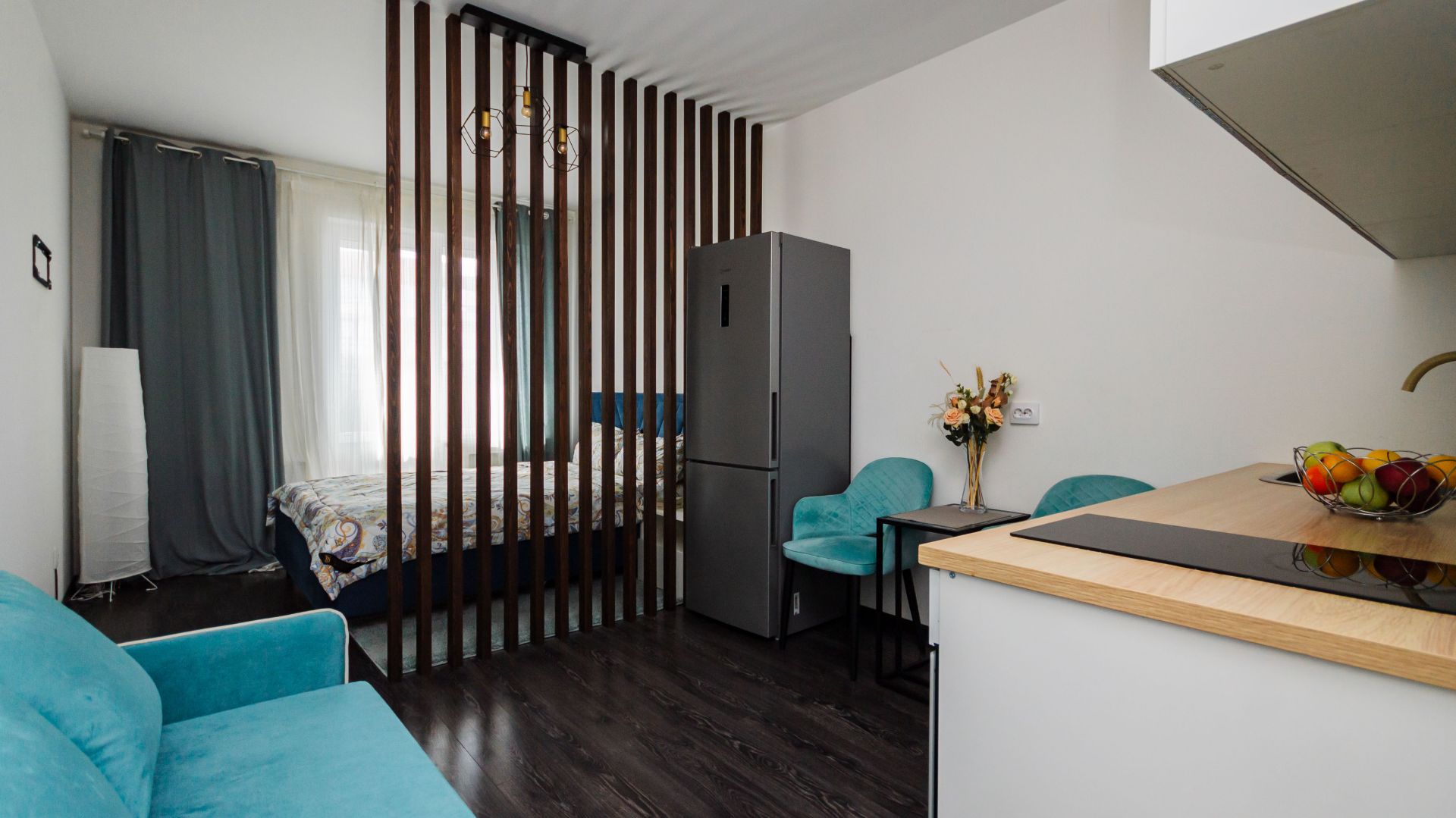 Студия (ул. Генерала Кравченко)