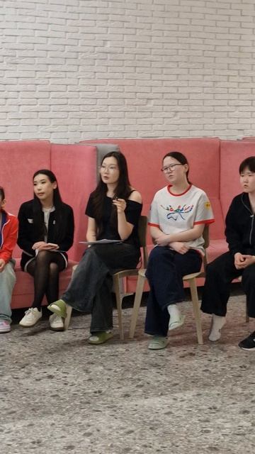 Мастер класс по игре на гитаре на Форуме Будущие интеллектуальные лидеры 29.04.2026 г.