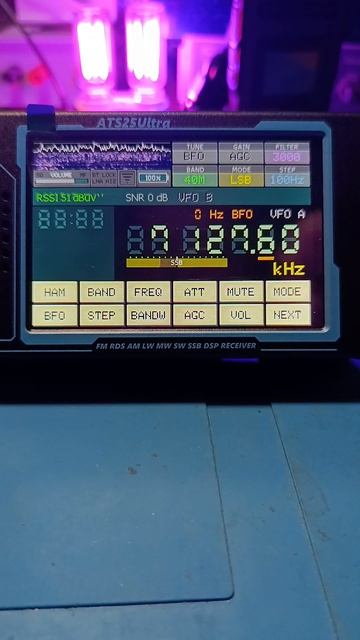 Небольшой обзор возможностей приемника ats25ultra ats25 hamradio ft8 ft4 cw sstv