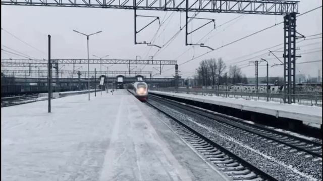 ежедневно ел