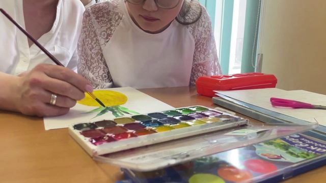 Фрагмент урока Дубровиной Евгении Олеговны учителя ИЗО и МХК  МОУ СОШ 22 с УИОП п. Дубовая роща