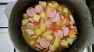 Сытное соте с сосисками