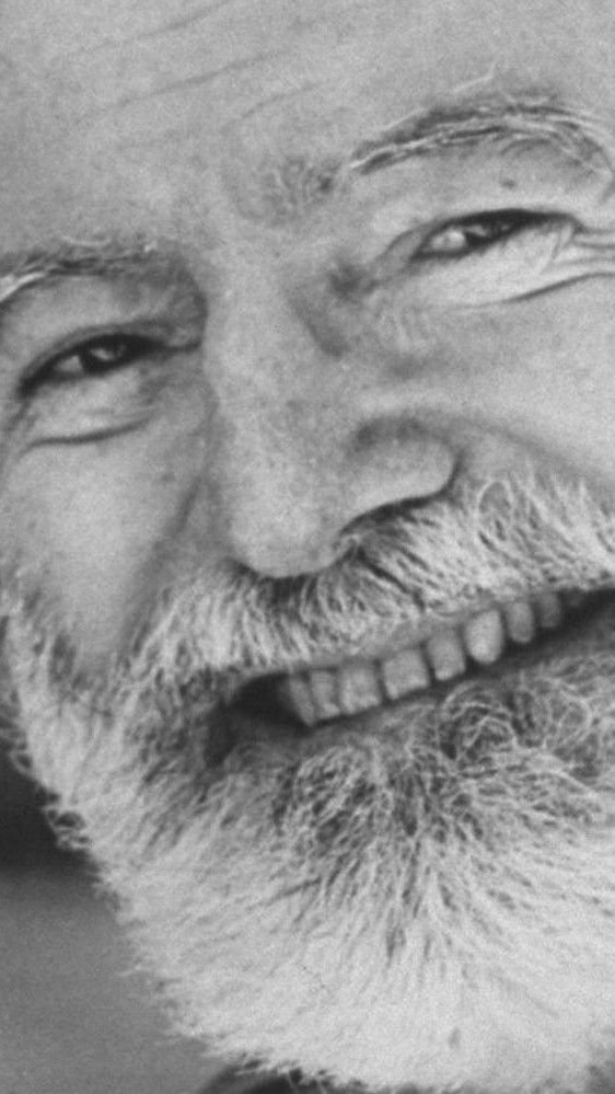ЭРНЕСТ ХЕМИНГУЭЙ. В прежние дни часто писали...