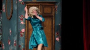 Трейлер спектакля «Тётки»