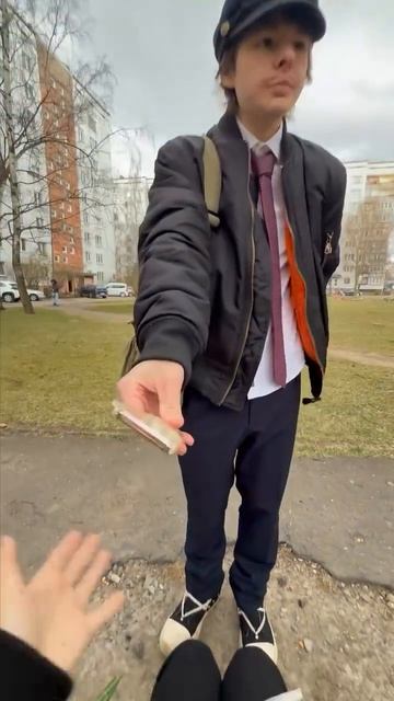 Когда у тебя странный парень 👨🦰😂 #парень #отношения