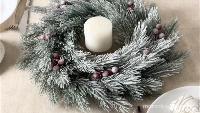 Хвойный венок с ягодами ВИНТЕР БЕРРИС, заиндевелый, хвоя 100% литая, 45 см, DC4060