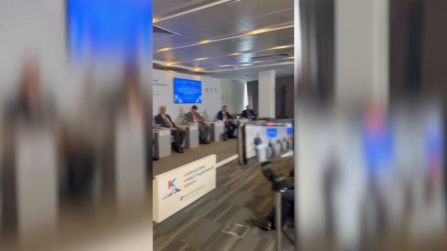 По приглашению организаторов Вадим Тедеев принял участие в работе Кавказского инвестиционного форума