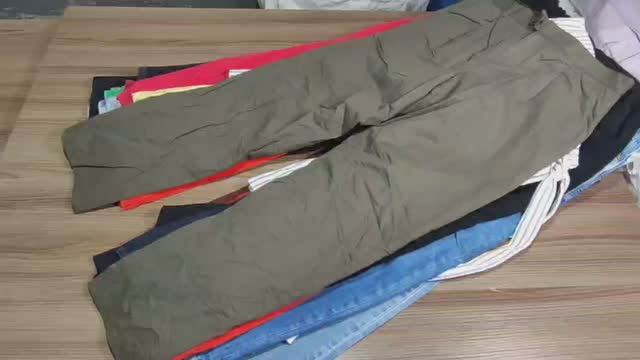 Лот 143 Брюки Джинсы Италия КРЕМ мж 1200₽-кг 25 ед 11,7 кг