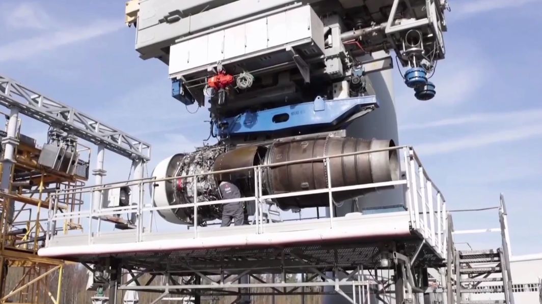 Новейший двигатель ПД-8 прошел испытания градом в Рыбинске