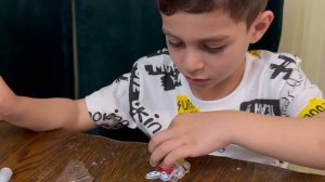 Раскрашивание витражи с сестрой.