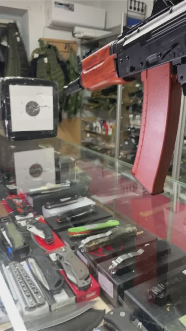 Страйкбольный автомат Cyma АКС-74У деревянное цевье (CM.035A)