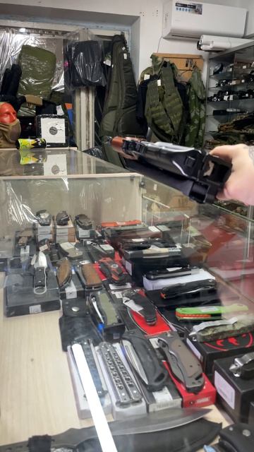 Страйкбольный автомат Cyma АКС-74У деревянное цевье CM.035A