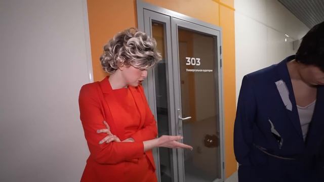 Ультра БОГАТЫЙ vs Ультра БЕДНЫЙ ШКОЛЬНИК !