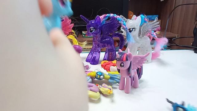 Пони в школе дружбы их жизнь 16 серия