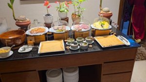 Обзор завтрака, ресторан Blue Lagoon. Отель Vinpearl Luxury Nha Trang, Нячанг, Вьетнам.