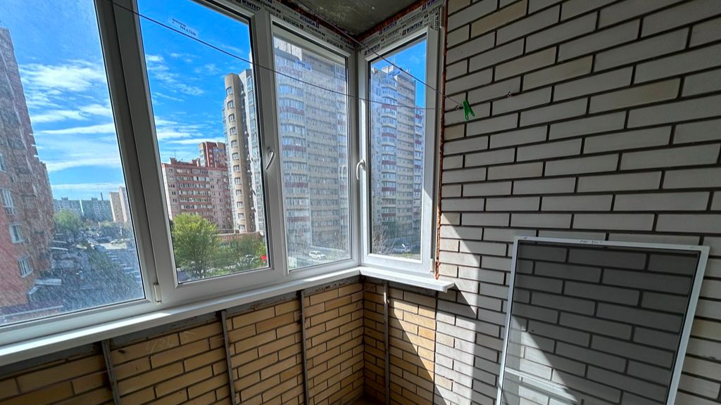 1комн. с мебелью и техникой в кирпичном доме ЗЖМ