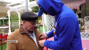 На площади Махачкалы прошла  акция «Георгиевская ленточка»