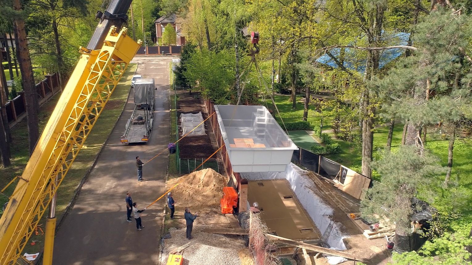 Технологии и преимущества бассейнов Compass Pools