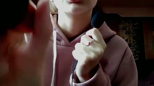 Асмр кисточкой по лицу  звуки рта