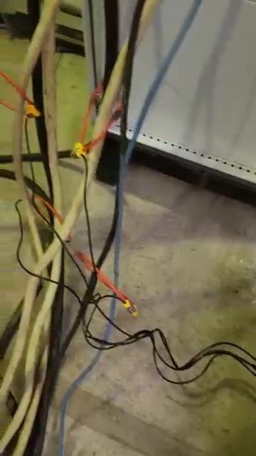 Замеры показателей качества электроэнергии прибором Fluke 1735: процесс и результаты